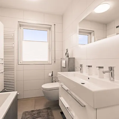 Deluxe Mit Terrasse Prestige 2 Apartmán Friedrichshafen