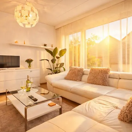 Lejlighed Prestige 2 Deluxe Mit Terrasse Friedrichshafen